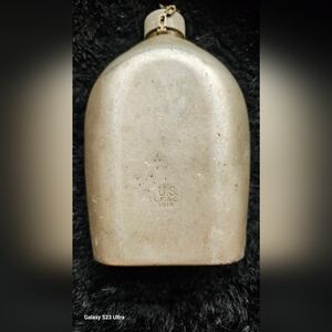 Very Rare WW1 U.S. military canteen specifically an M1910 aluminum canteen